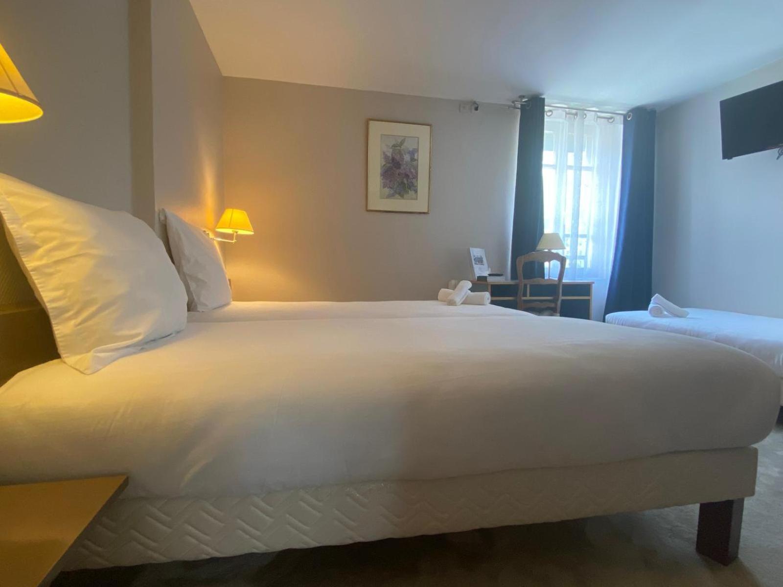 Hotel Paris Vesinet- Logis Hotel Restaurant Ле-Везине Экстерьер фото